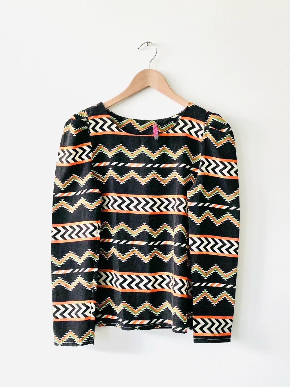 NEW Geometric Pattern Long Sleeve Top in Multicolor
